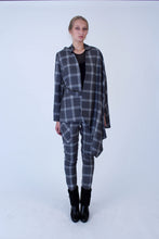 Load image into Gallery viewer, Tailored Jacket-cape in Italian wool - Grey checkered