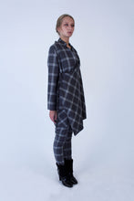 Load image into Gallery viewer, Tailored Jacket-cape in Italian wool - Grey checkered