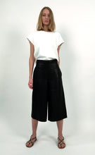 Load image into Gallery viewer, Linen Cropped Wide-leg Pants