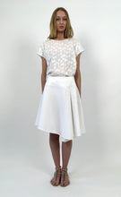 Load image into Gallery viewer, White Mixed-Cotton Asymmetric Stretch Skirt
