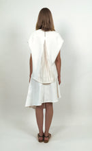 Load image into Gallery viewer, Off White Cotton Piqué Asymmetric Skirt
